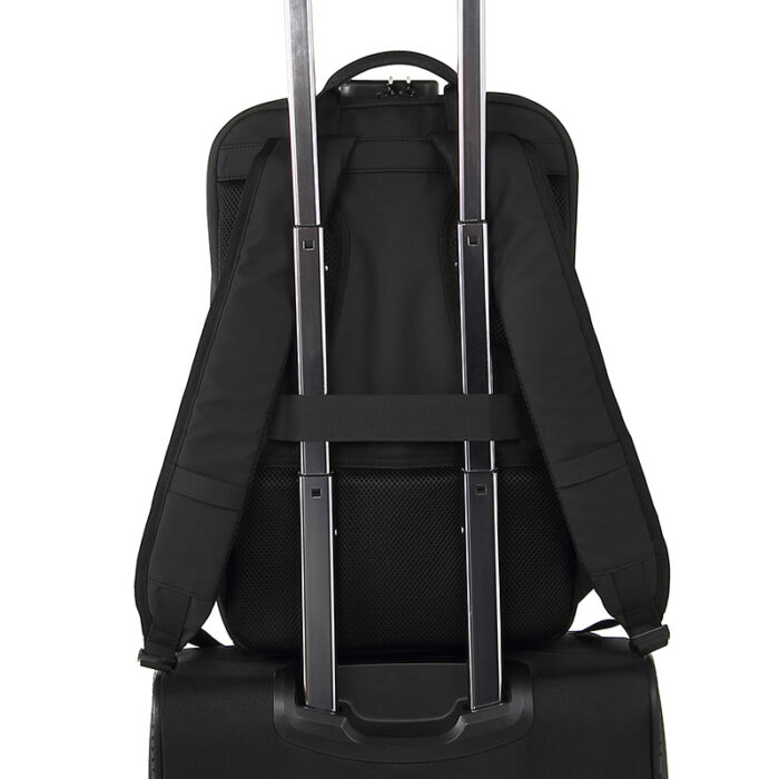 Mochila Antirrobo ZÖM ZB A302 BK USB - Imagen 4