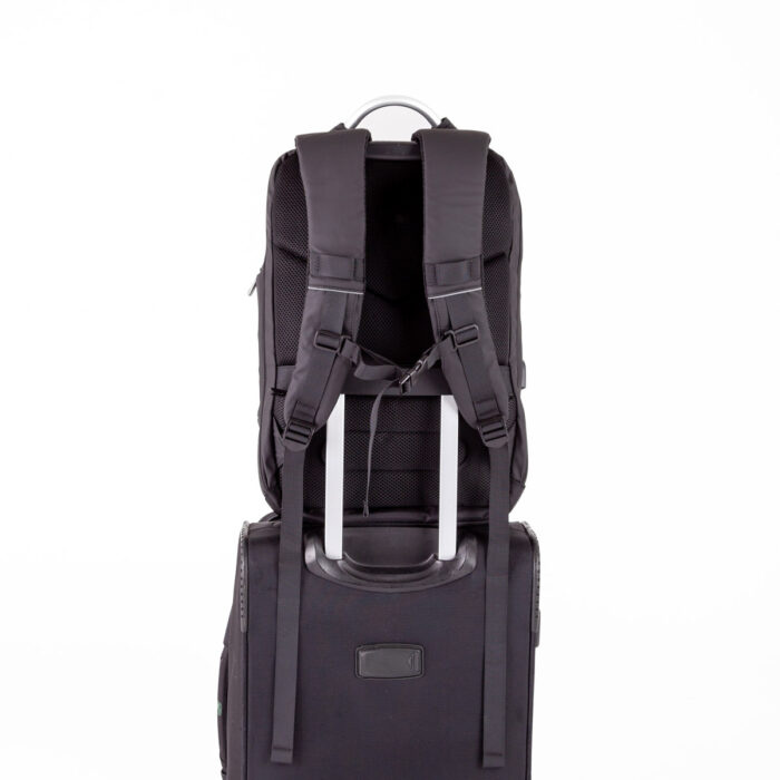 Mochila ZÖM ZB-810BK USB - Imagen 8